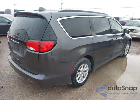 2020 Chrysler Voyager Lxi z USA, uszkodzony, nr VIN 2C4RC1DG2LR144686